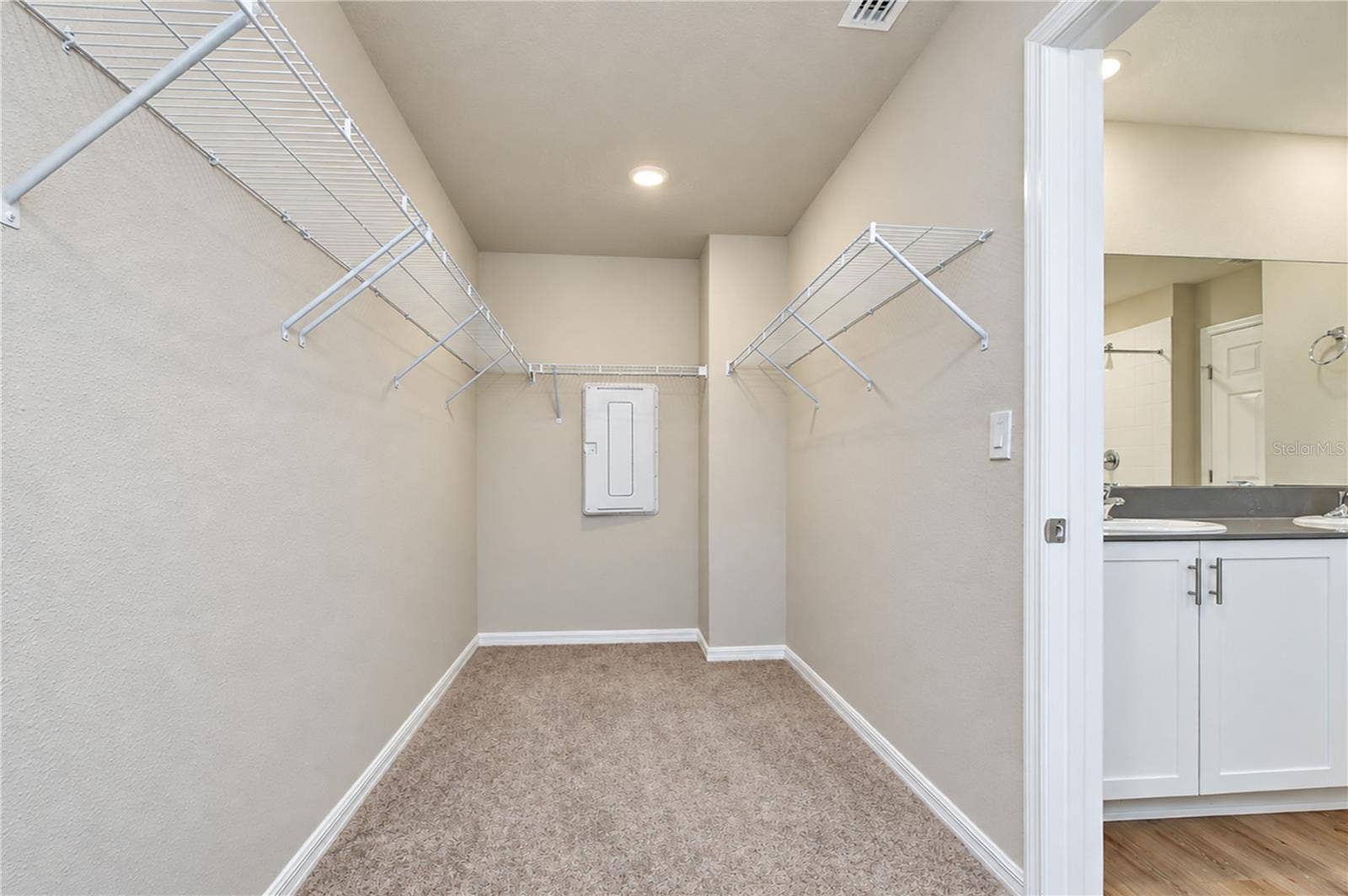 11484 BROOK EDGE AVENUE, Riverview, FL 33569 11484 BROOK EDGE AVENUE, Riverview, FL 33569