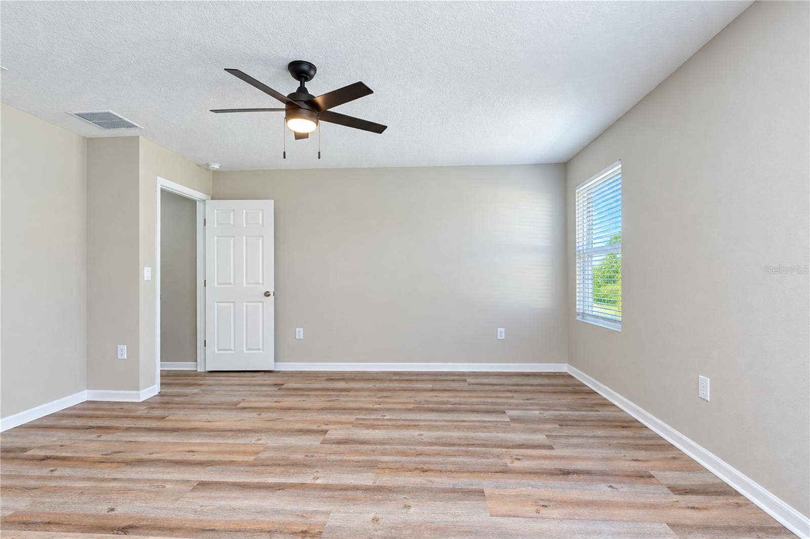 11484 BROOK EDGE AVENUE, Riverview, FL 33569 11484 BROOK EDGE AVENUE, Riverview, FL 33569