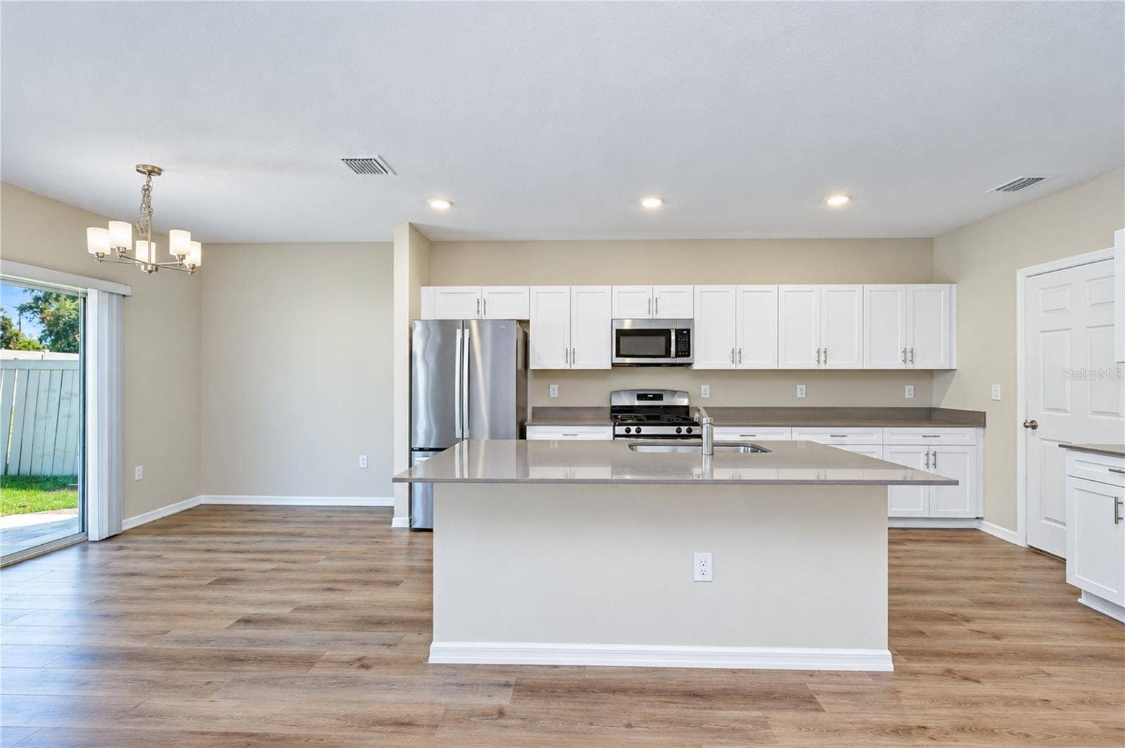 11484 BROOK EDGE AVENUE, Riverview, FL 33569 11484 BROOK EDGE AVENUE, Riverview, FL 33569