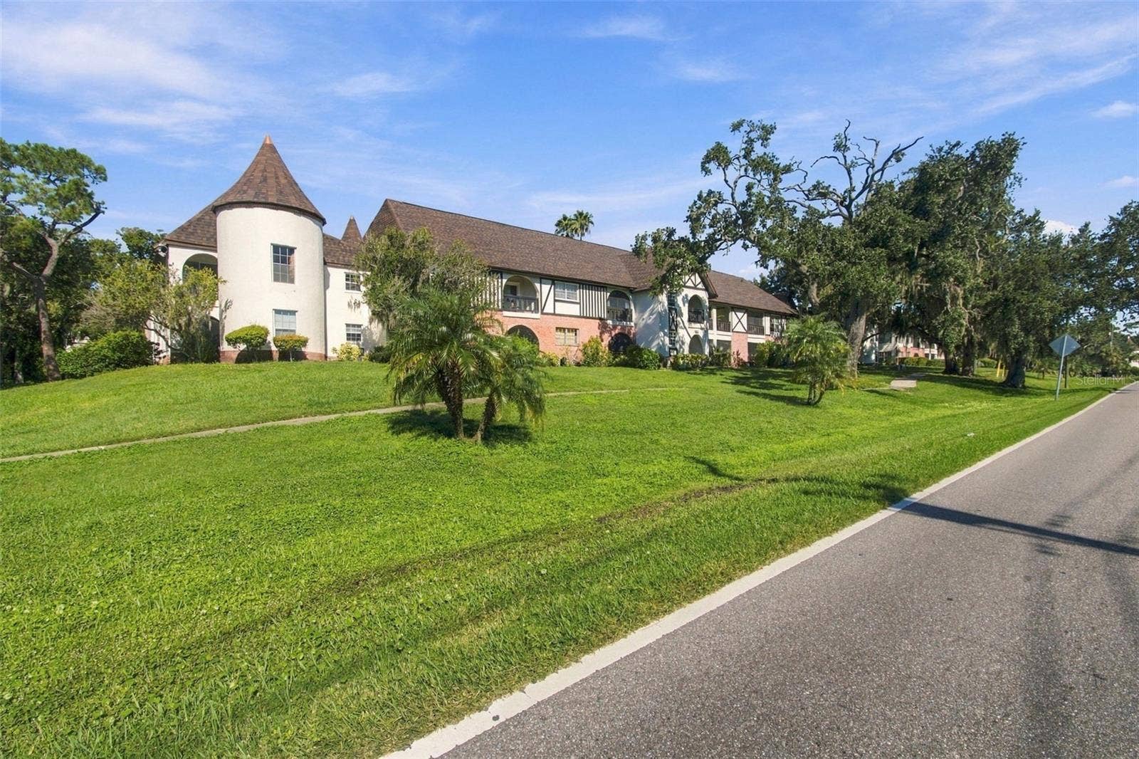210 N BAYSHORE BOULEVARD, #207, Clearwater, FL 33759 210 N BAYSHORE BOULEVARD, #207, Clearwater, FL 33759
