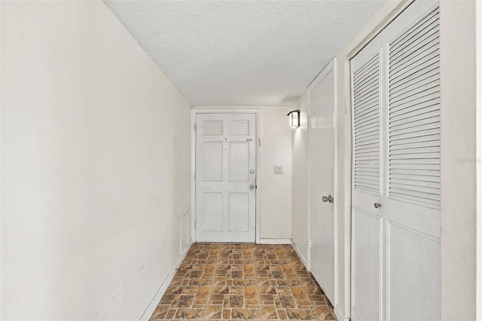 210 N BAYSHORE BOULEVARD, #207, Clearwater, FL 33759 210 N BAYSHORE BOULEVARD, #207, Clearwater, FL 33759