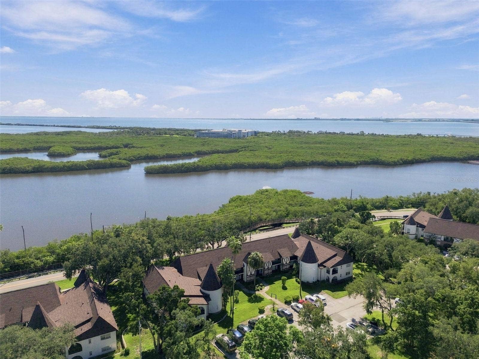 210 N BAYSHORE BOULEVARD, #207, Clearwater, FL 33759 210 N BAYSHORE BOULEVARD, #207, Clearwater, FL 33759
