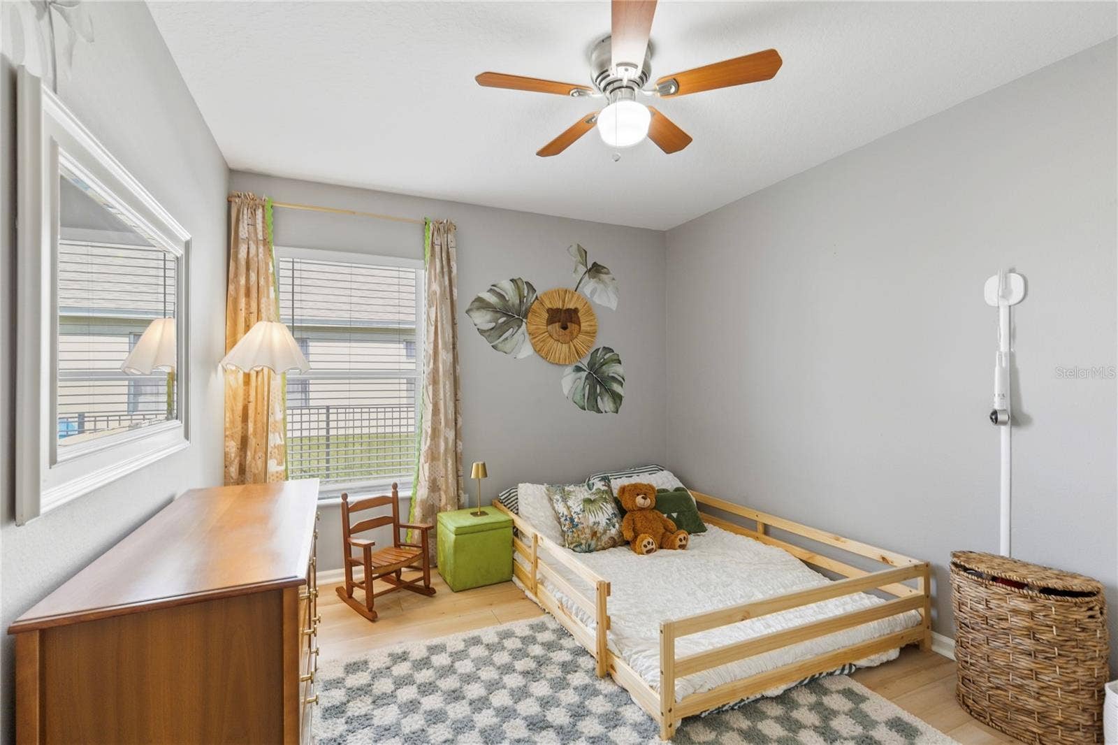 Large guest bedroom