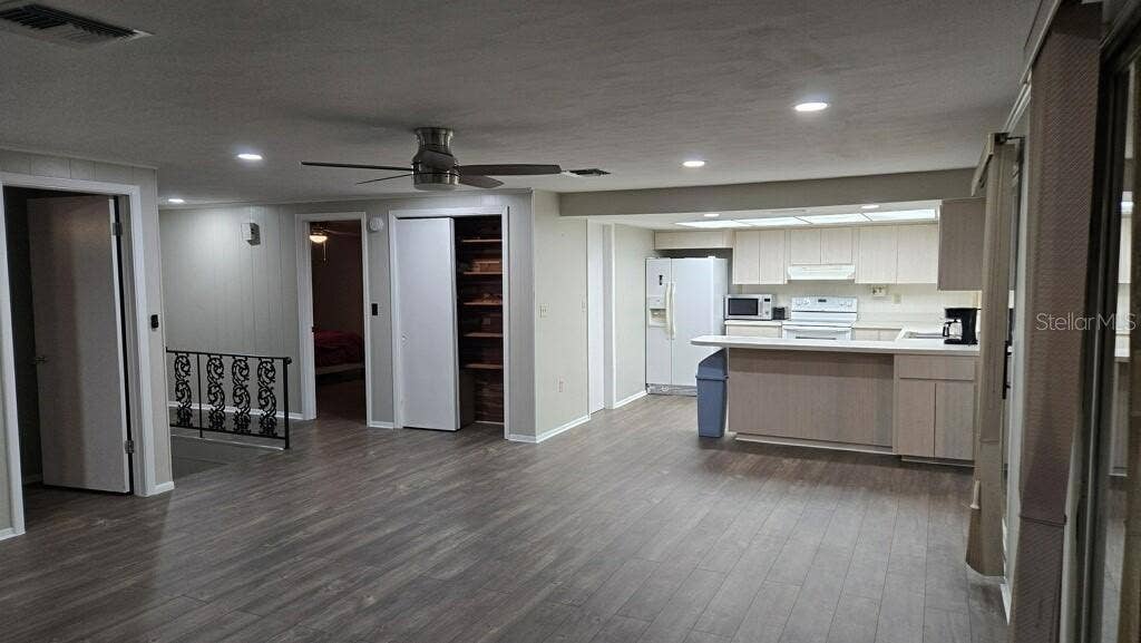 3101 N CANAL DRIVE, Palm Harbor, FL 34684