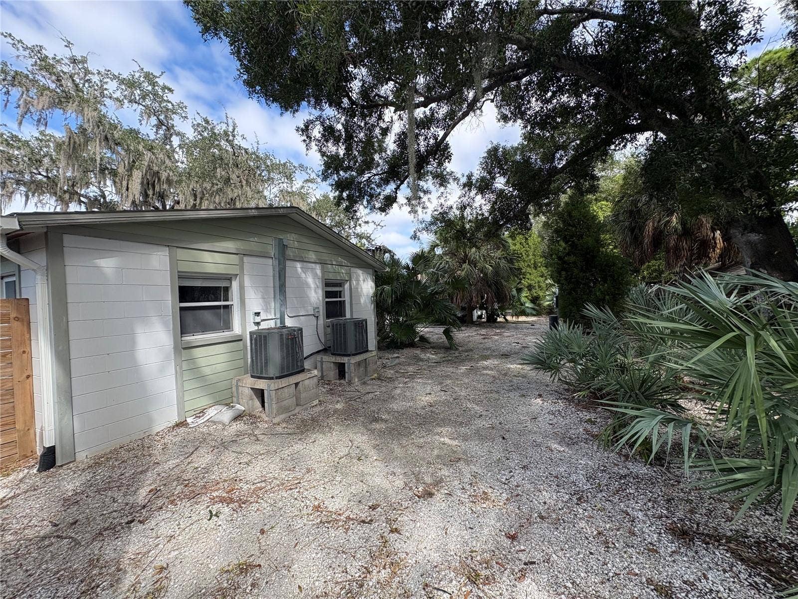 6812 S JUANITA STREET, Tampa, FL 33616 6812 S JUANITA STREET, Tampa, FL 33616