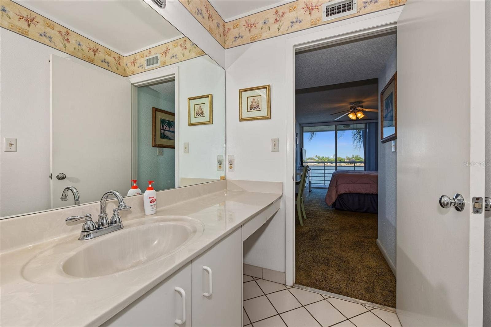 6083 BAHIA DEL MAR CIRCLE, #362, St Petersburg, FL 33715