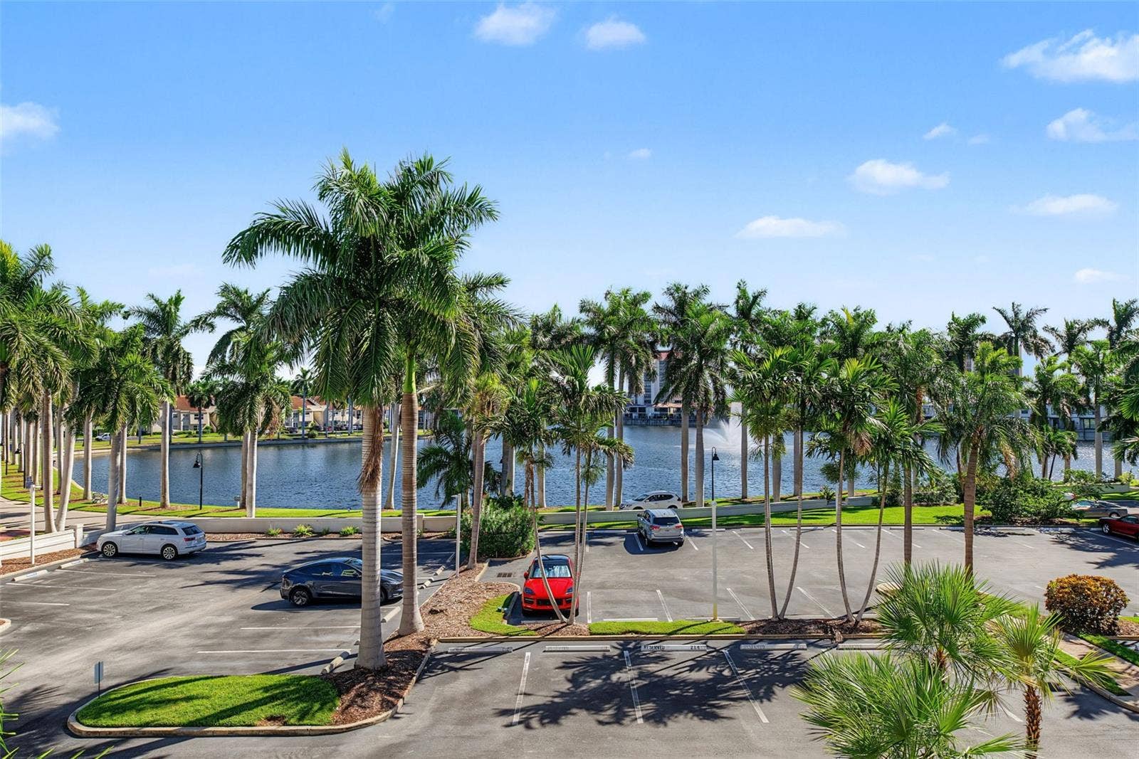 6083 BAHIA DEL MAR CIRCLE, #362, St Petersburg, FL 33715