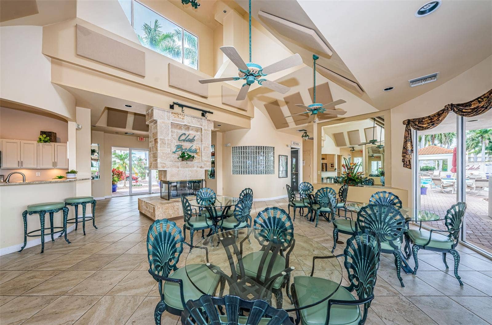 6083 BAHIA DEL MAR CIRCLE, #362, St Petersburg, FL 33715