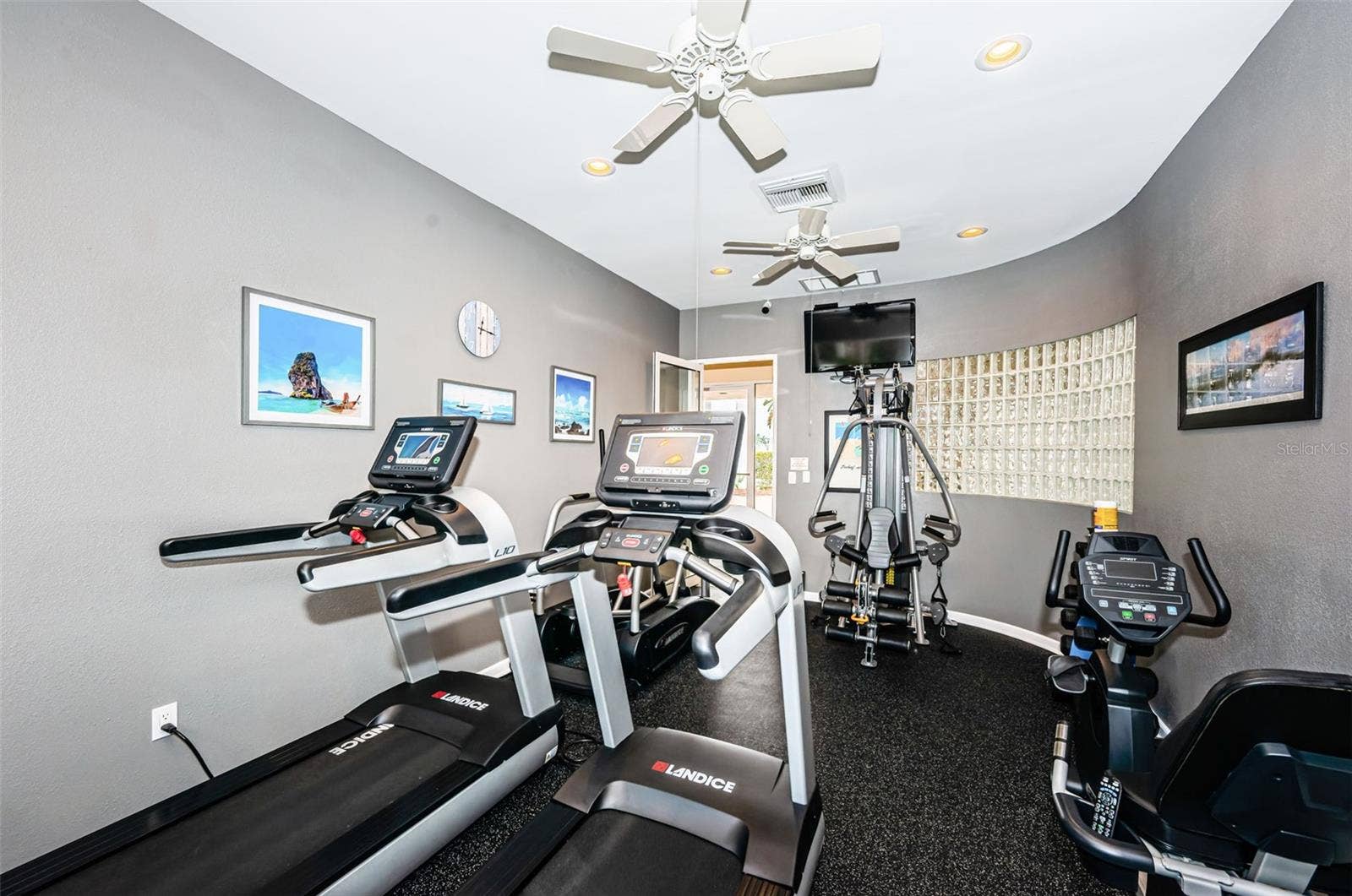 6083 BAHIA DEL MAR CIRCLE, #362, St Petersburg, FL 33715