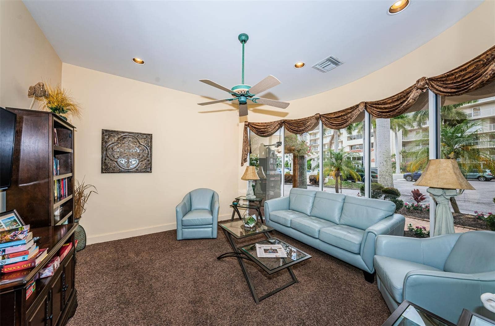 6083 BAHIA DEL MAR CIRCLE, #362, St Petersburg, FL 33715