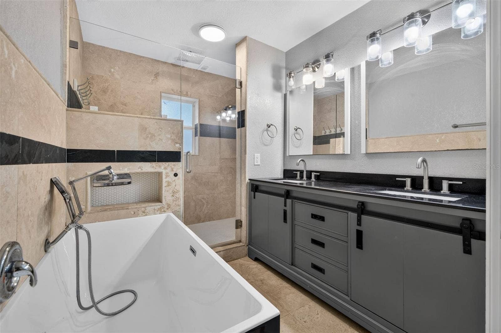 1115 WOODSIDE AVENUE, Clearwater, FL 33756 1115 WOODSIDE AVENUE, Clearwater, FL 33756
