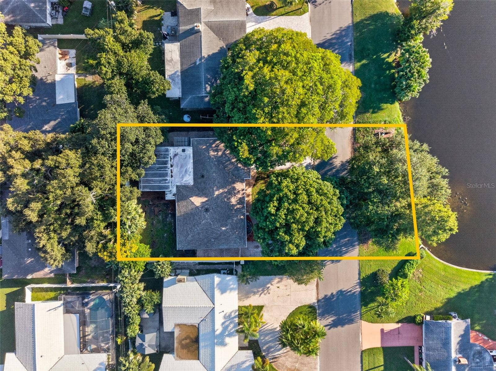 1115 WOODSIDE AVENUE, Clearwater, FL 33756 1115 WOODSIDE AVENUE, Clearwater, FL 33756