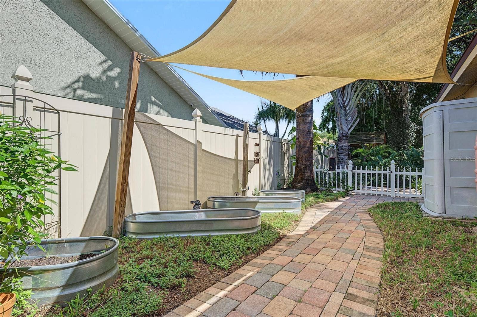 3024 PINEVIEW DRIVE, Holiday, FL 34691 3024 PINEVIEW DRIVE, Holiday, FL 34691