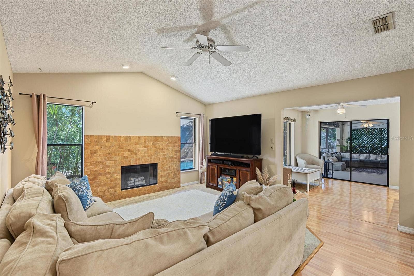 3024 PINEVIEW DRIVE, Holiday, FL 34691 3024 PINEVIEW DRIVE, Holiday, FL 34691