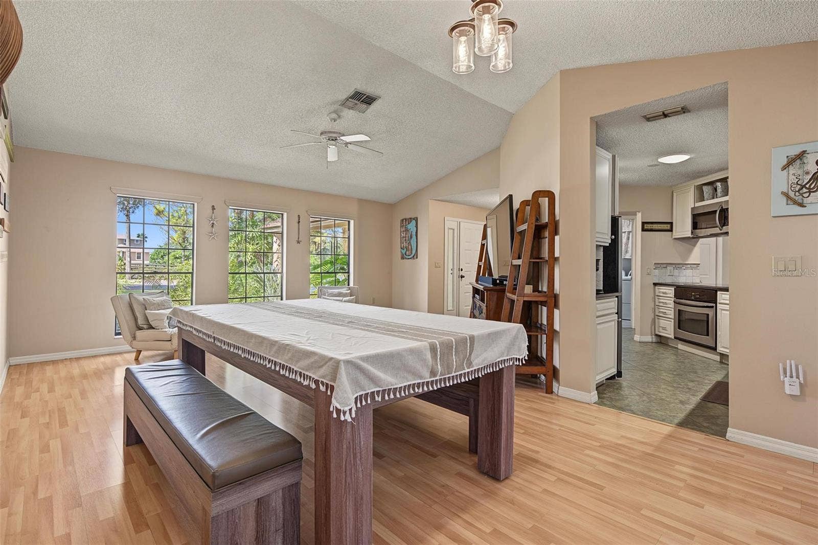 3024 PINEVIEW DRIVE, Holiday, FL 34691 3024 PINEVIEW DRIVE, Holiday, FL 34691