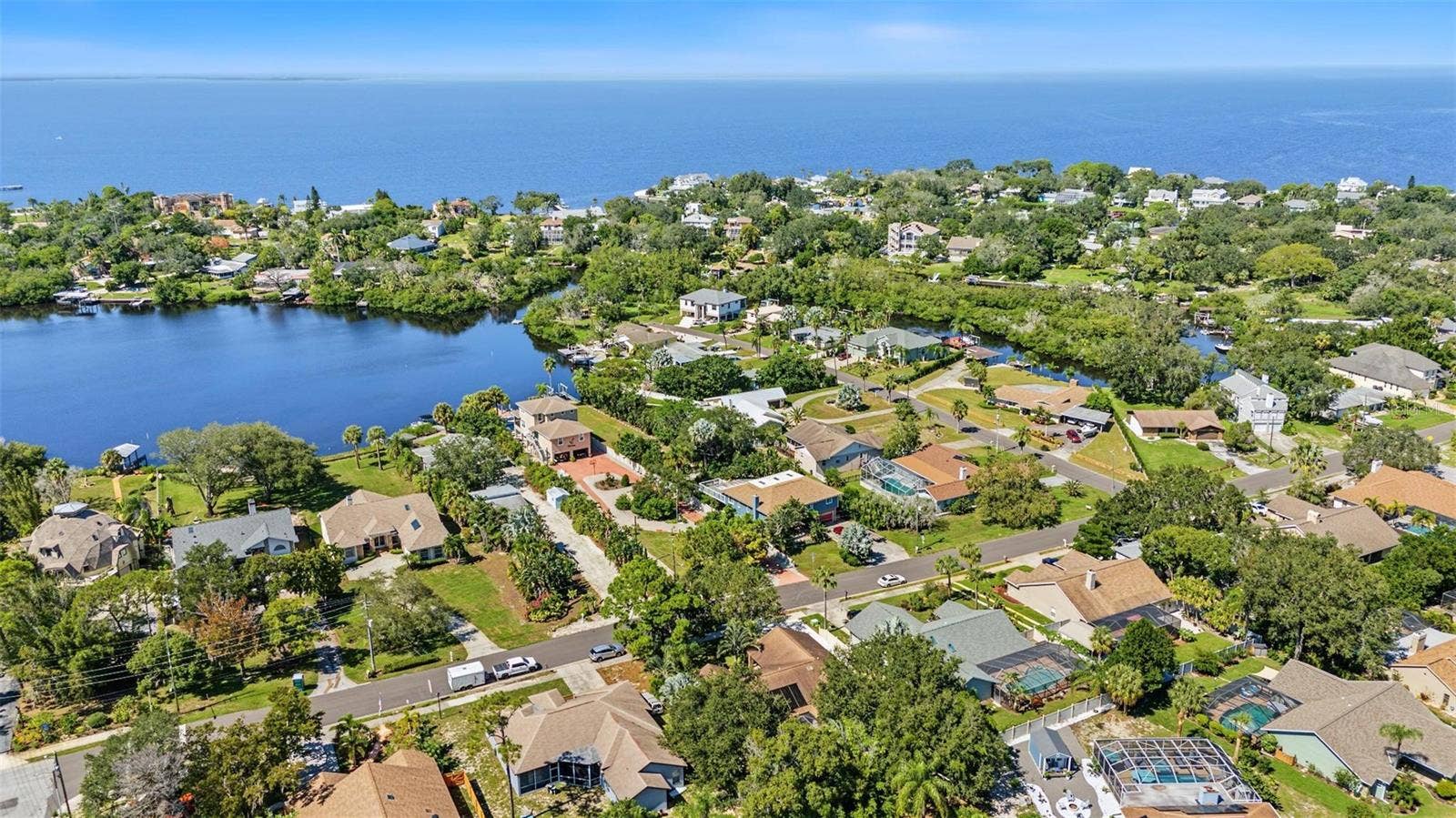3024 PINEVIEW DRIVE, Holiday, FL 34691 3024 PINEVIEW DRIVE, Holiday, FL 34691