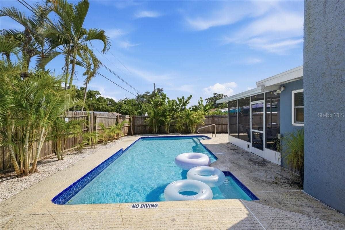 11399 119TH TERRACE, Seminole, FL 33778 11399 119TH TERRACE, Seminole, FL 33778