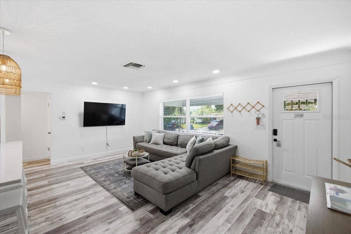 11399 119TH TERRACE, Seminole, FL 33778 11399 119TH TERRACE, Seminole, FL 33778