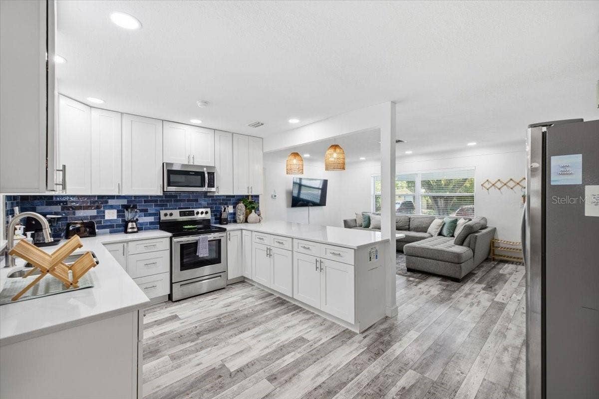 11399 119TH TERRACE, Seminole, FL 33778 11399 119TH TERRACE, Seminole, FL 33778