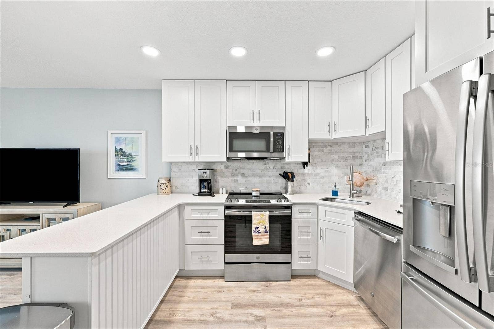 7151 SUNSET WAY, #7, St Pete Beach, FL 33706 7151 SUNSET WAY, #7, St Pete Beach, FL 33706