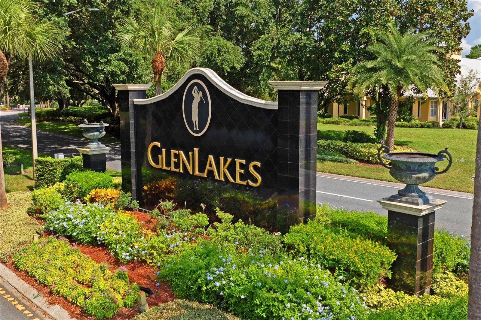 8405 CHARLESTON DRIVE, Weeki Wachee, FL 34613