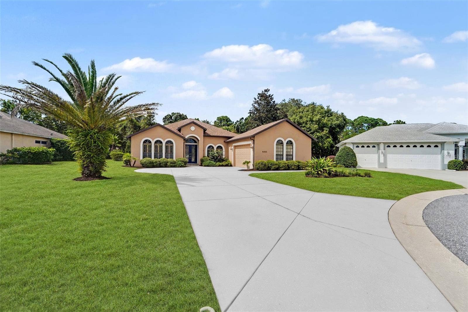 8405 CHARLESTON DRIVE, Weeki Wachee, FL 34613