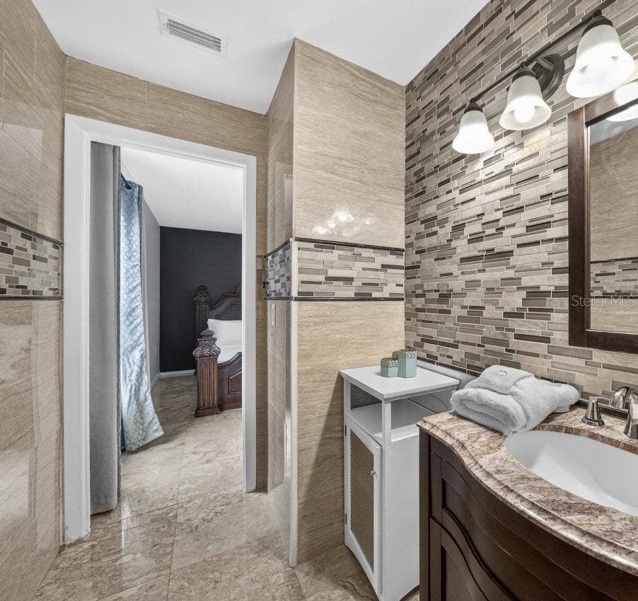 4014 KIMPTON PLACE, Largo, FL 33771 4014 KIMPTON PLACE, Largo, FL 33771