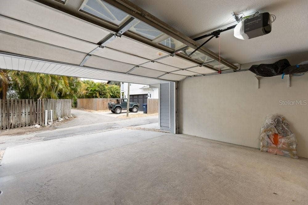 919 S ROME AVENUE, #8, Tampa, FL 33606 Garage