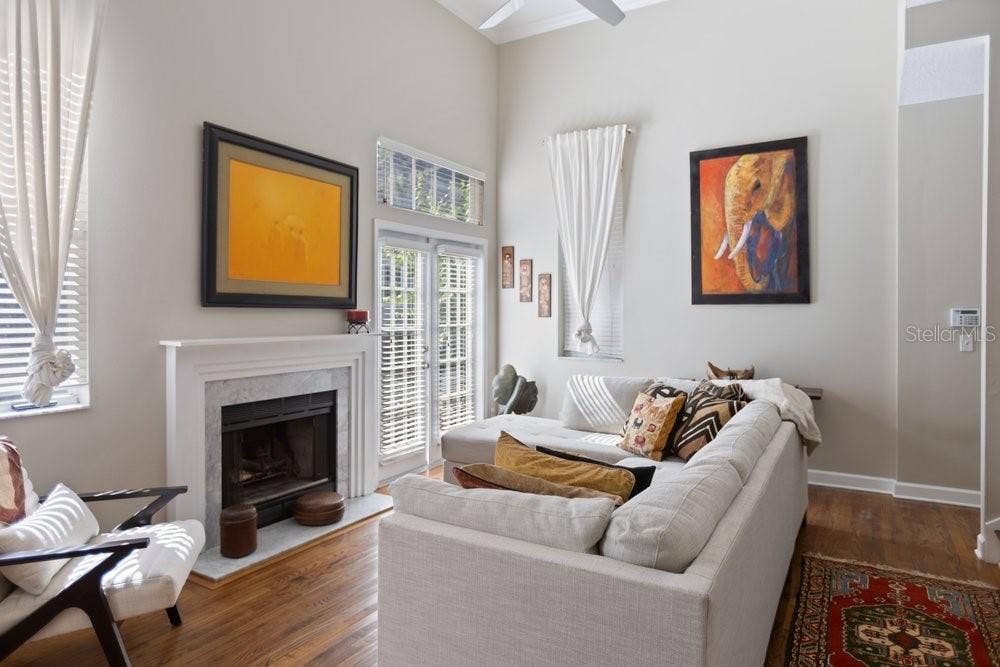 919 S ROME AVENUE, #8, Tampa, FL 33606 Living room