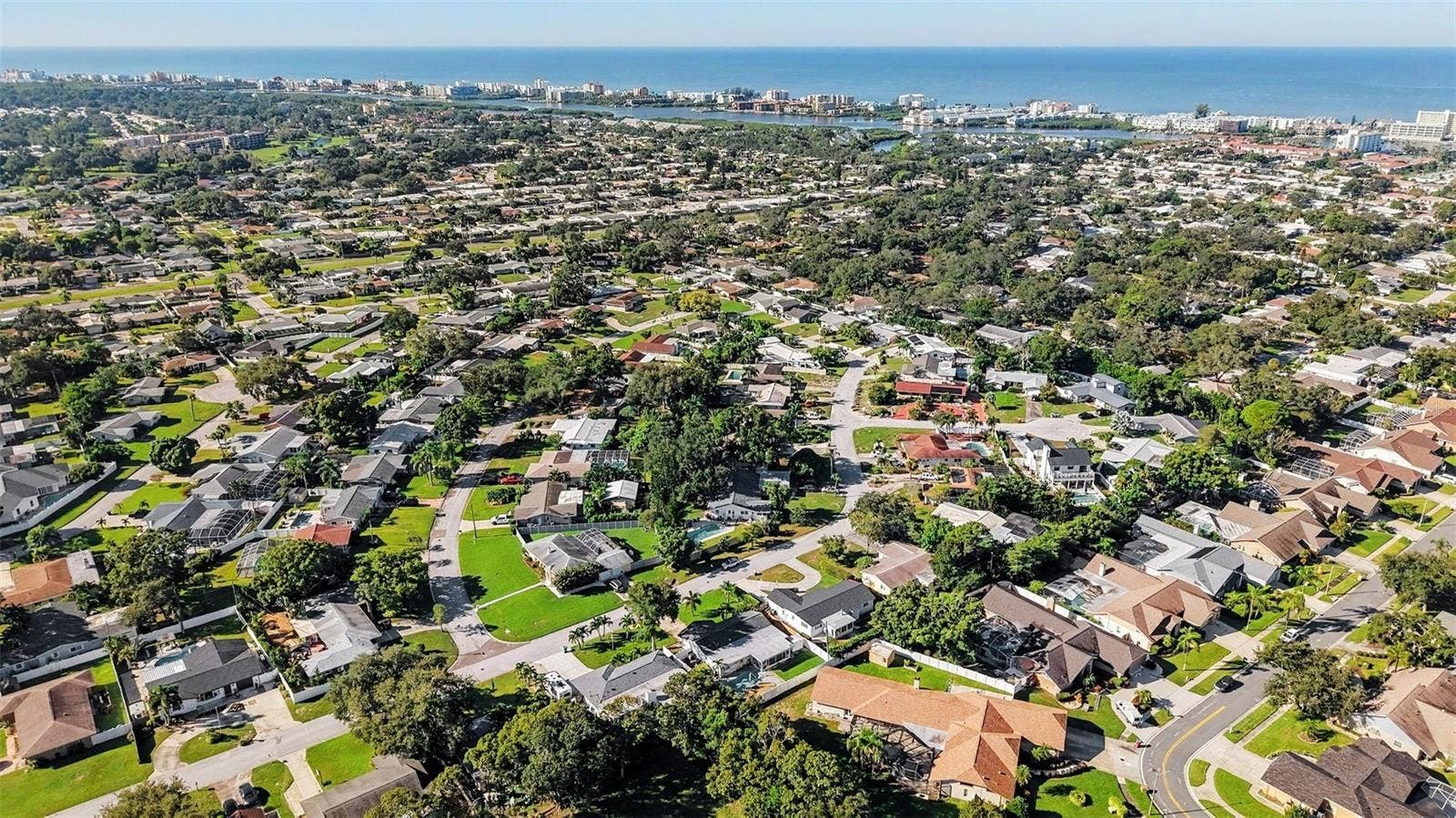 14161 HETRICK CIRCLE N, Largo, FL 33774 14161 HETRICK CIRCLE N, Largo, FL 33774