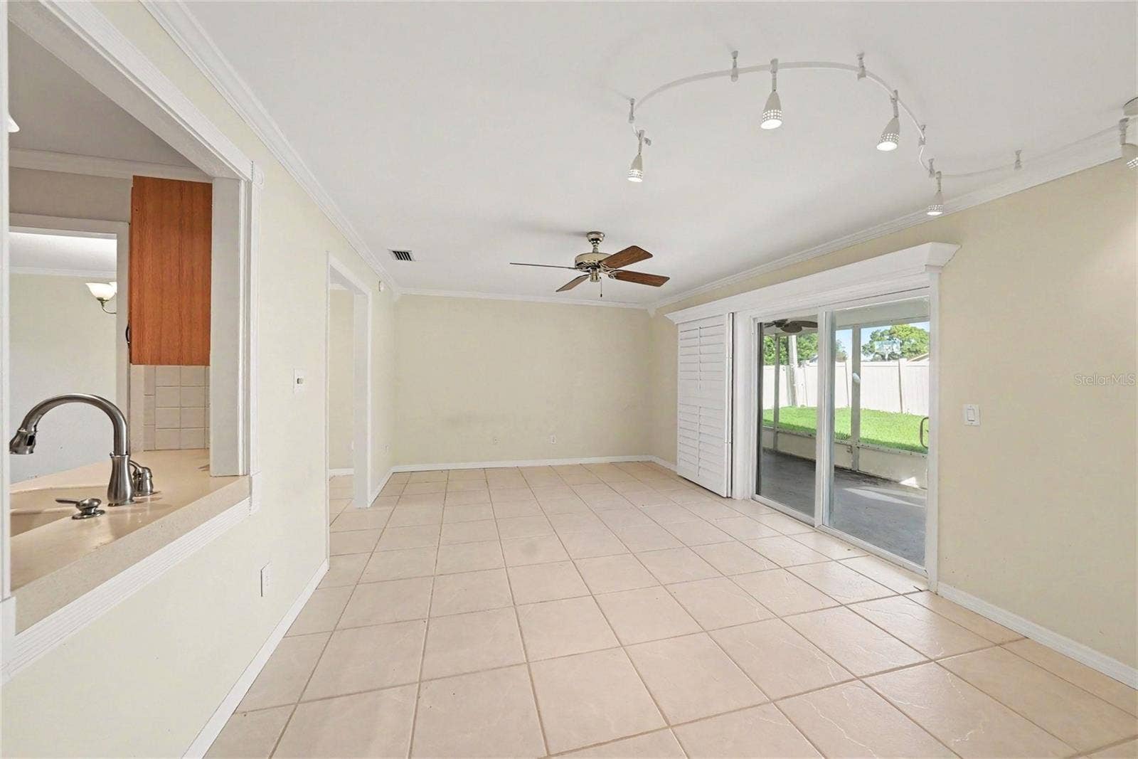 14161 HETRICK CIRCLE N, Largo, FL 33774 14161 HETRICK CIRCLE N, Largo, FL 33774