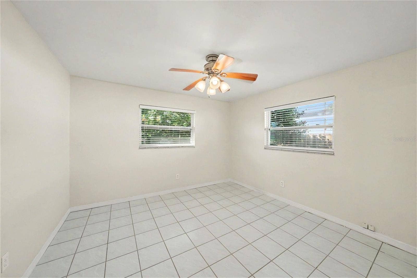 14161 HETRICK CIRCLE N, Largo, FL 33774 14161 HETRICK CIRCLE N, Largo, FL 33774