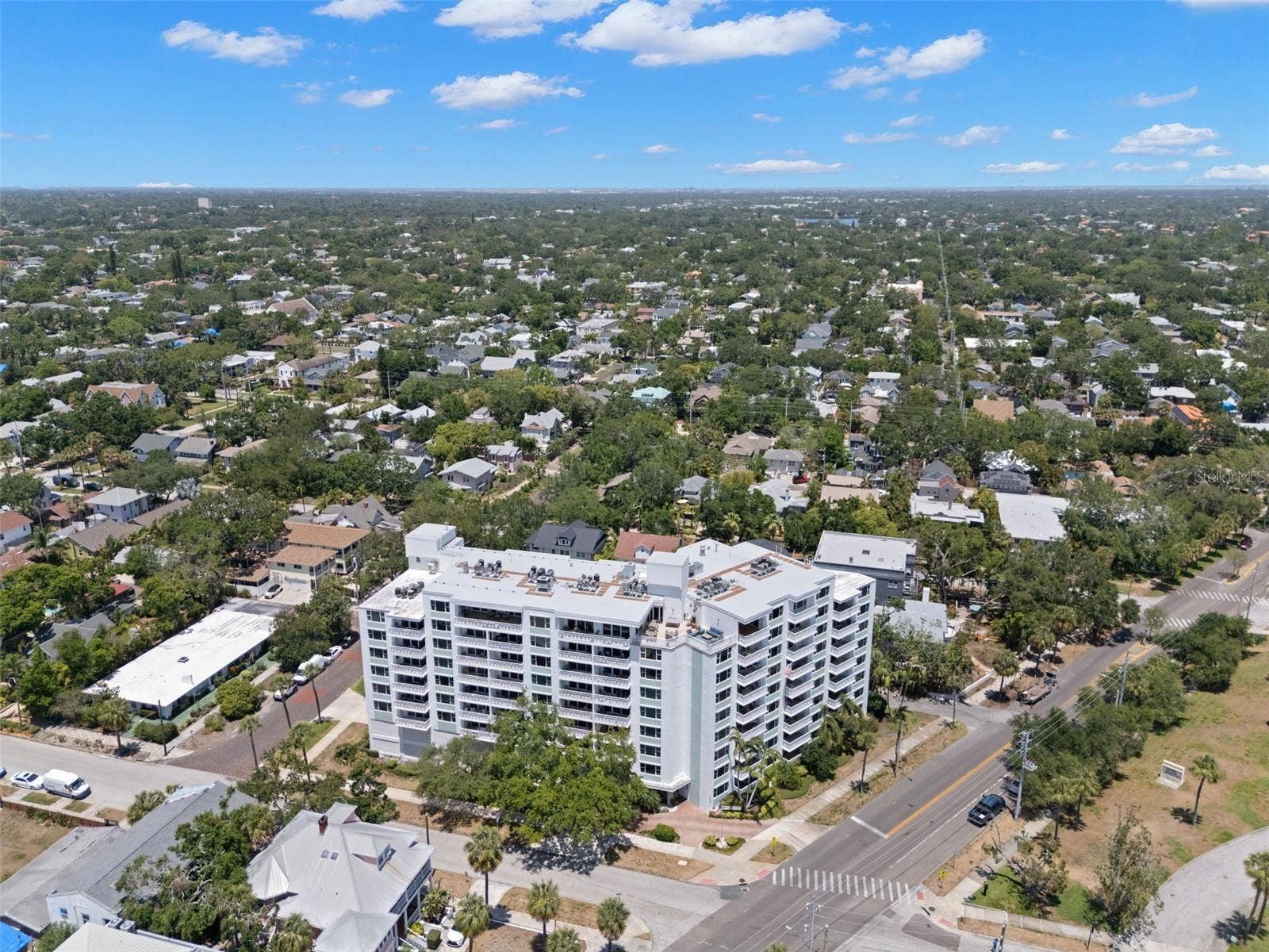 700 BEACH DRIVE NE, #803, St Petersburg, FL 33701 700 BEACH DRIVE NE, #803, St Petersburg, FL 33701