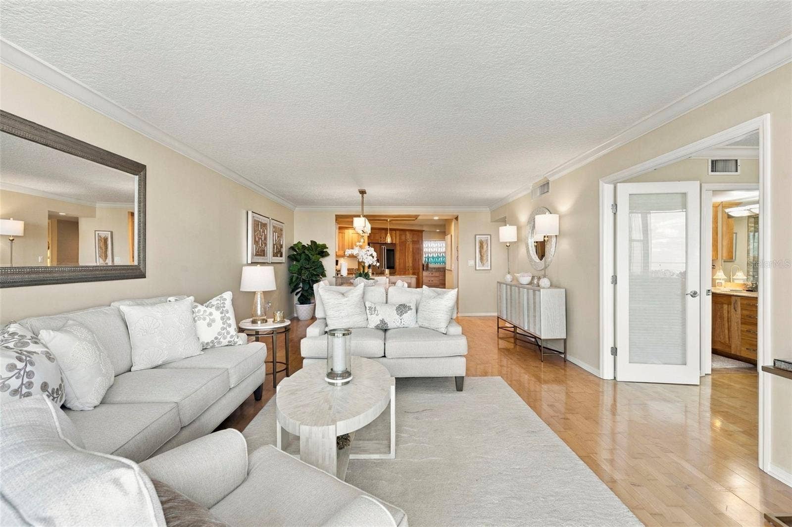 700 BEACH DRIVE NE, #803, St Petersburg, FL 33701 700 BEACH DRIVE NE, #803, St Petersburg, FL 33701