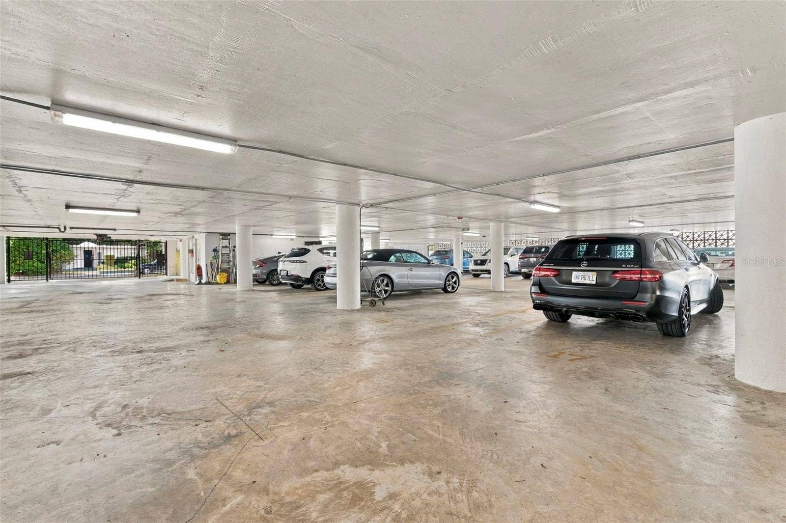700 BEACH DRIVE NE, #803, St Petersburg, FL 33701 Deeded parking space in the gated garage