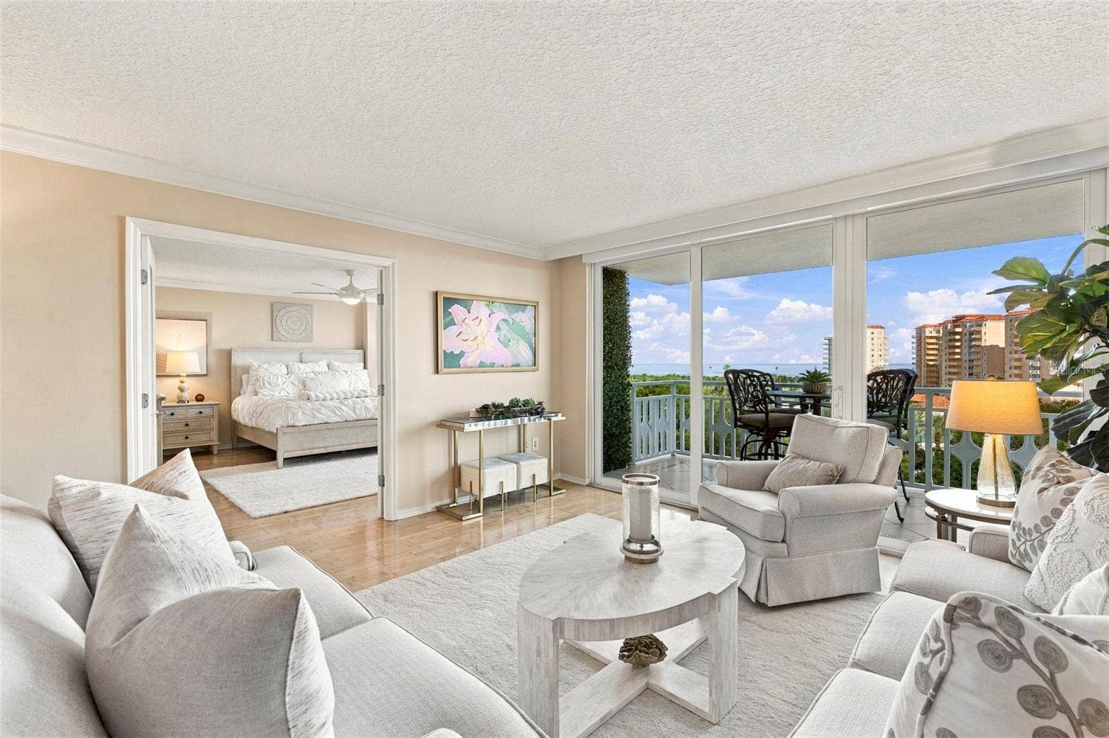 700 BEACH DRIVE NE, #803, St Petersburg, FL 33701 700 BEACH DRIVE NE, #803, St Petersburg, FL 33701