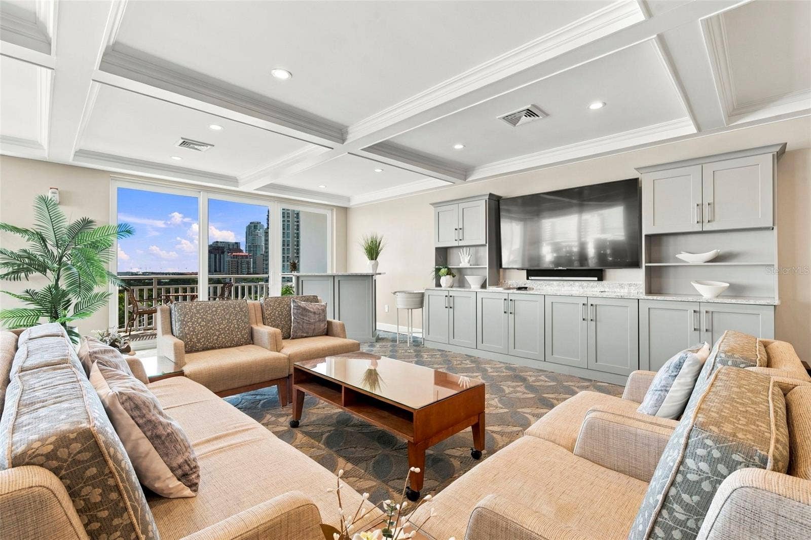 700 BEACH DRIVE NE, #803, St Petersburg, FL 33701 9th Floor Social Room
