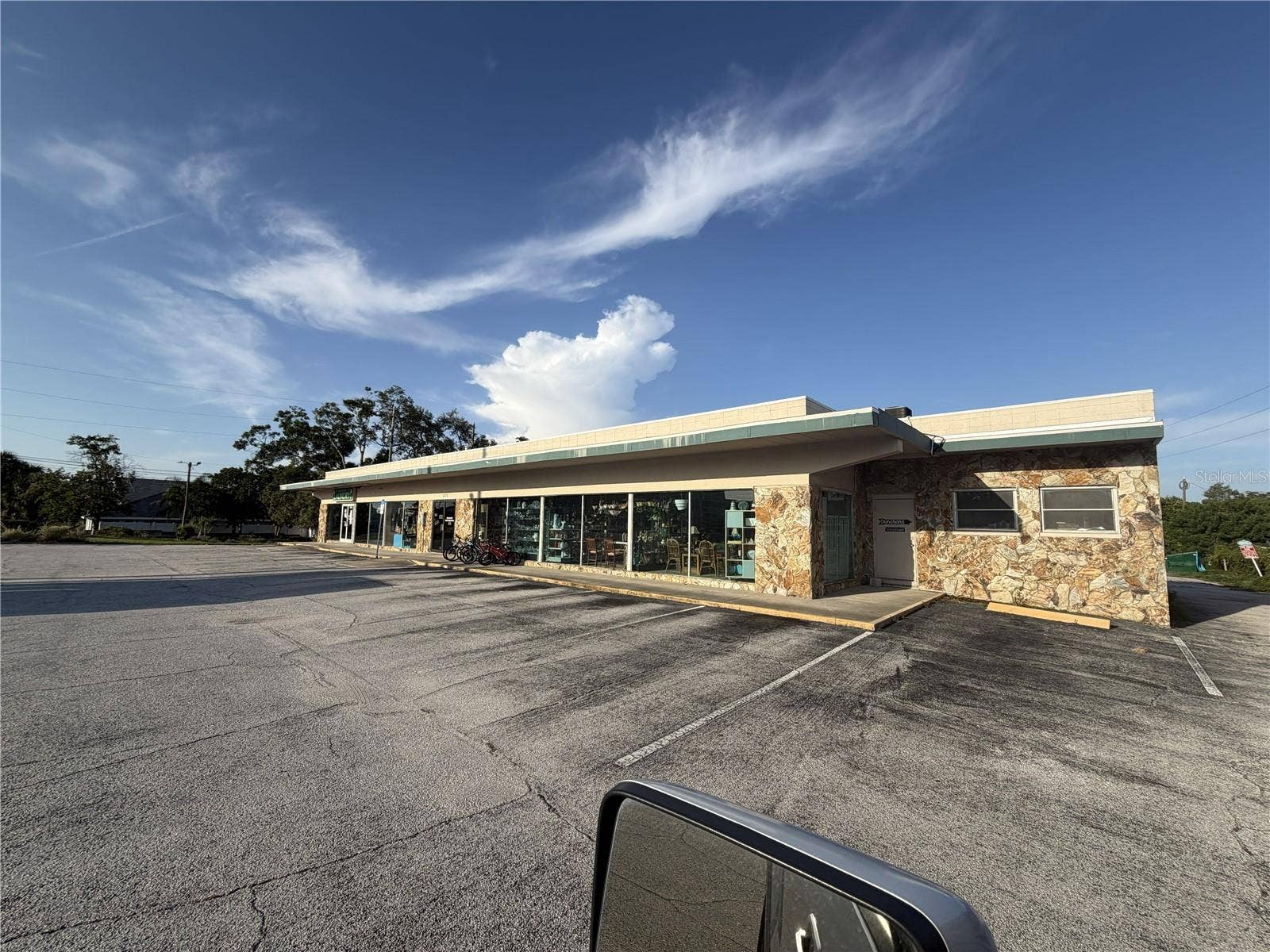 6225 SEMINOLE BOULEVARD, Seminole, FL 33772