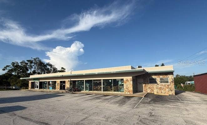6225 SEMINOLE BOULEVARD, Seminole, FL 33772