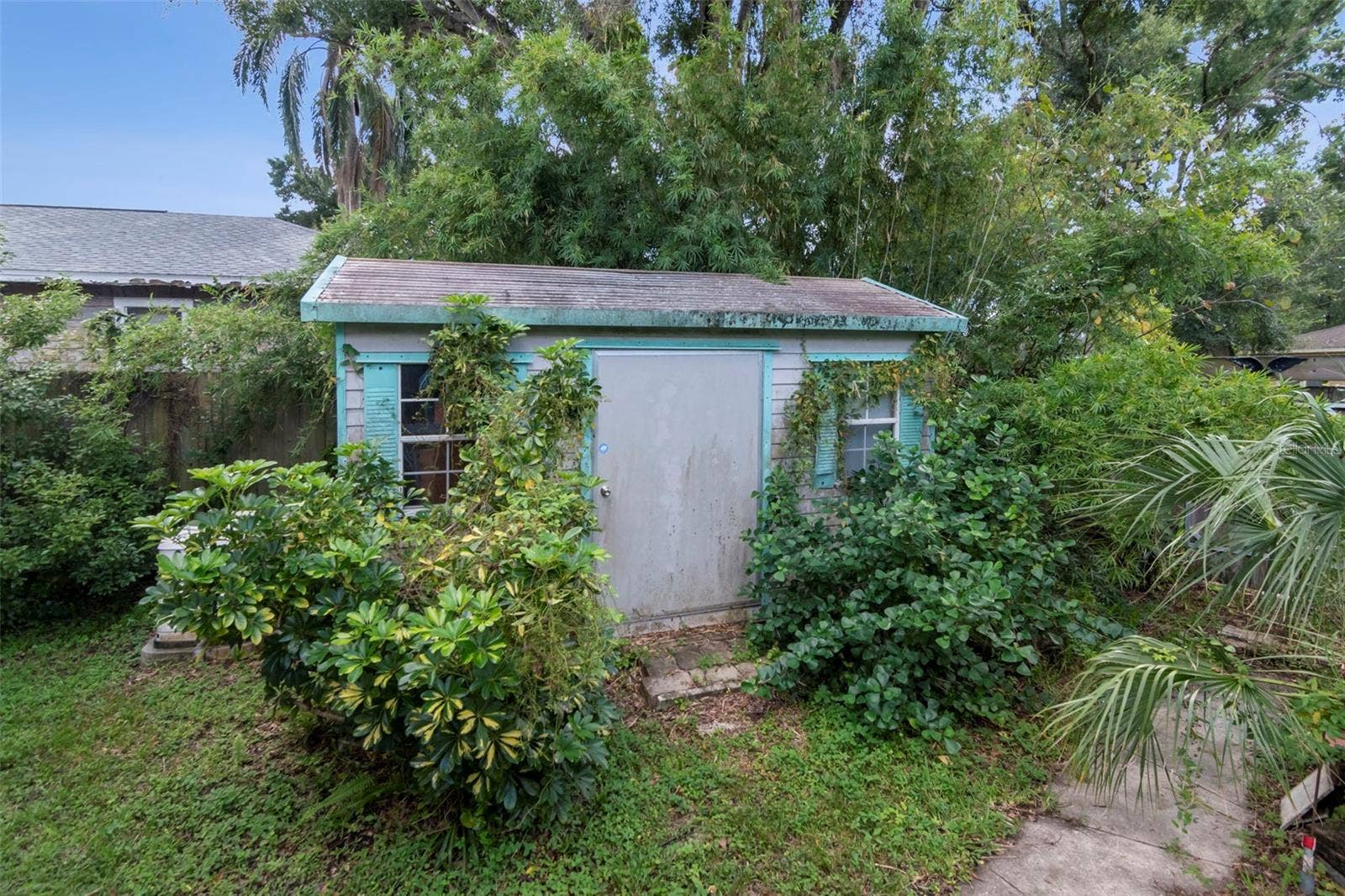 2712 N MUNRO STREET, Tampa, FL 33602 2712 N MUNRO STREET, Tampa, FL 33602