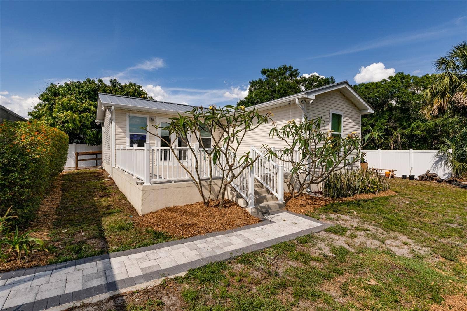 6914 S WALL STREET, Tampa, FL 33616