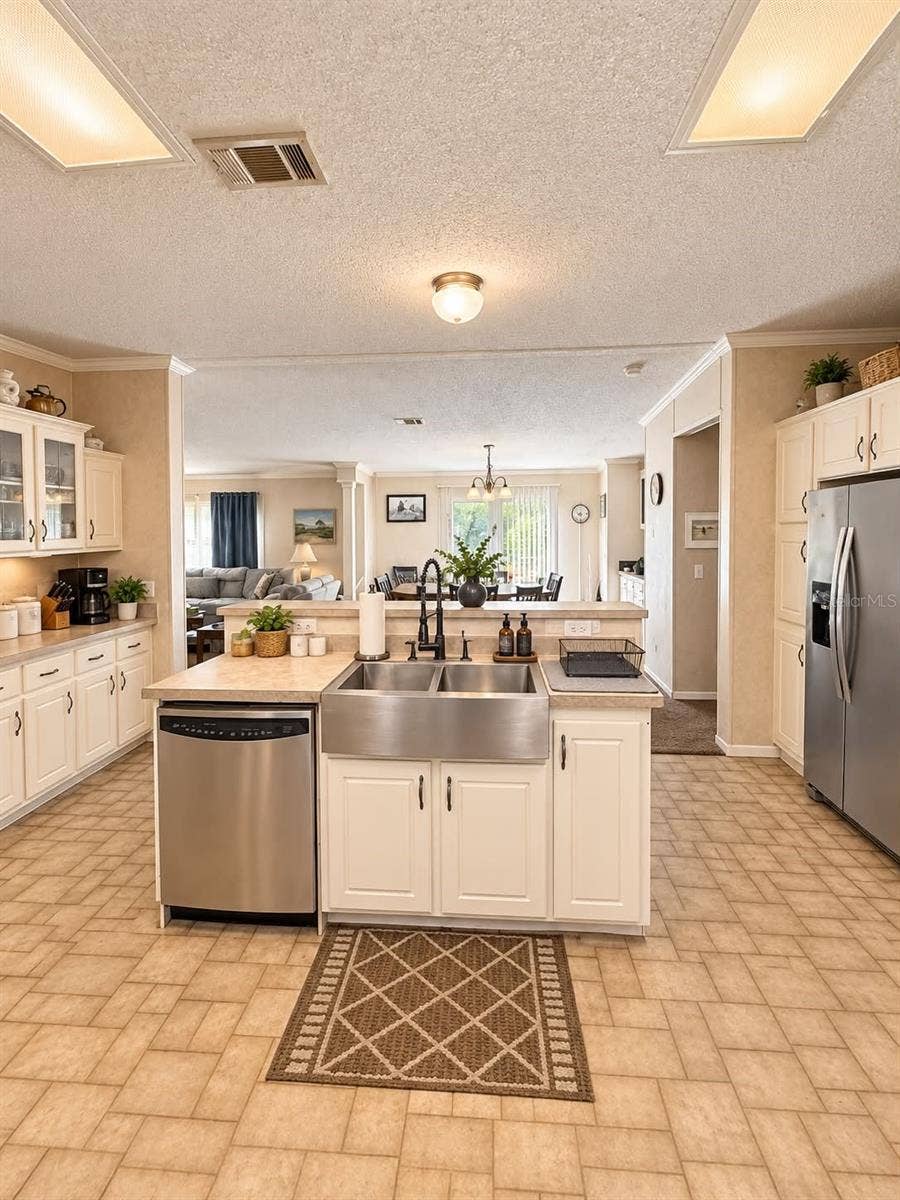 12146 STANLEY DRIVE, Fountain, FL 32438