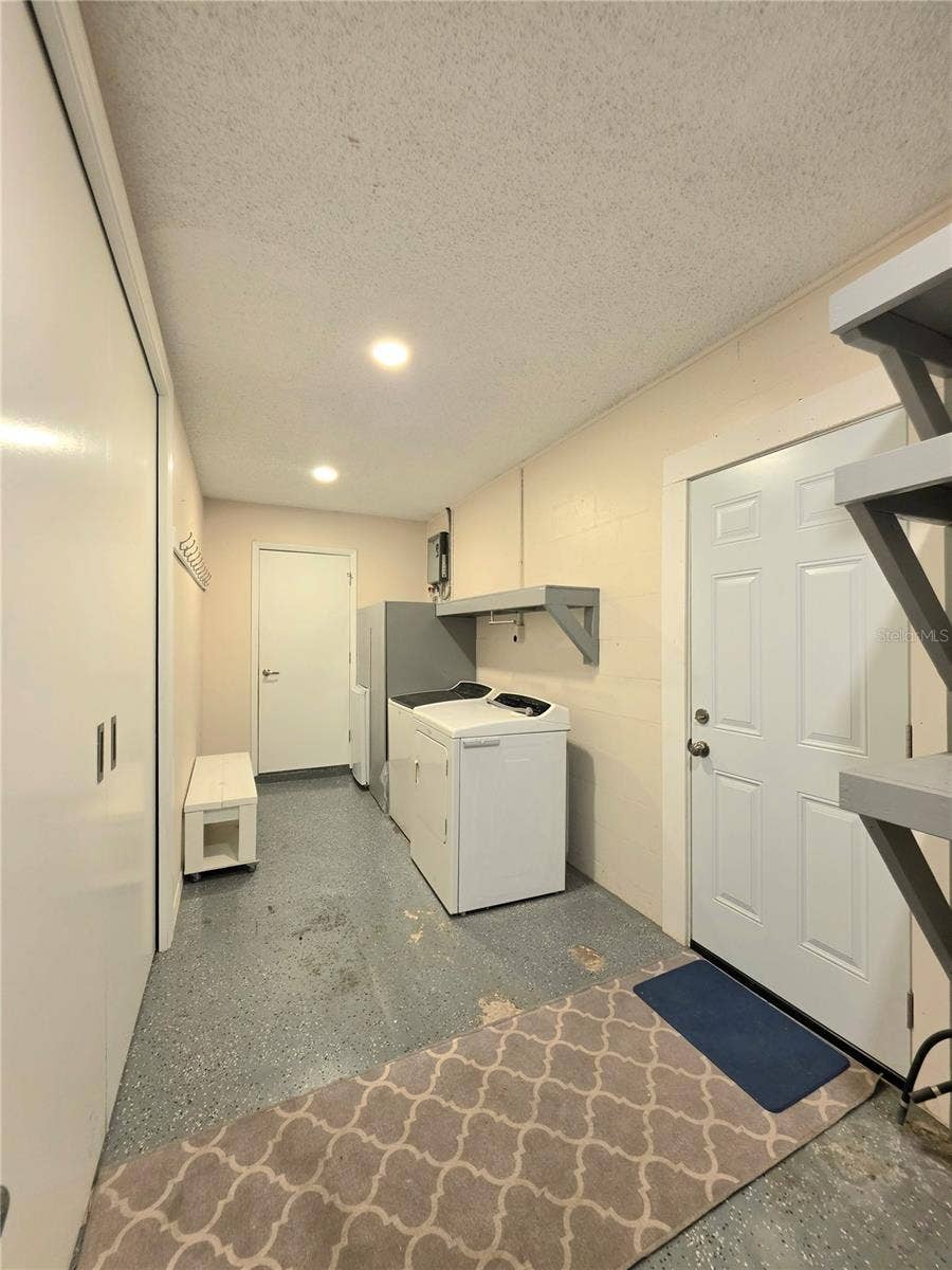 17001 MELBA LANE, Lutz, FL 33549