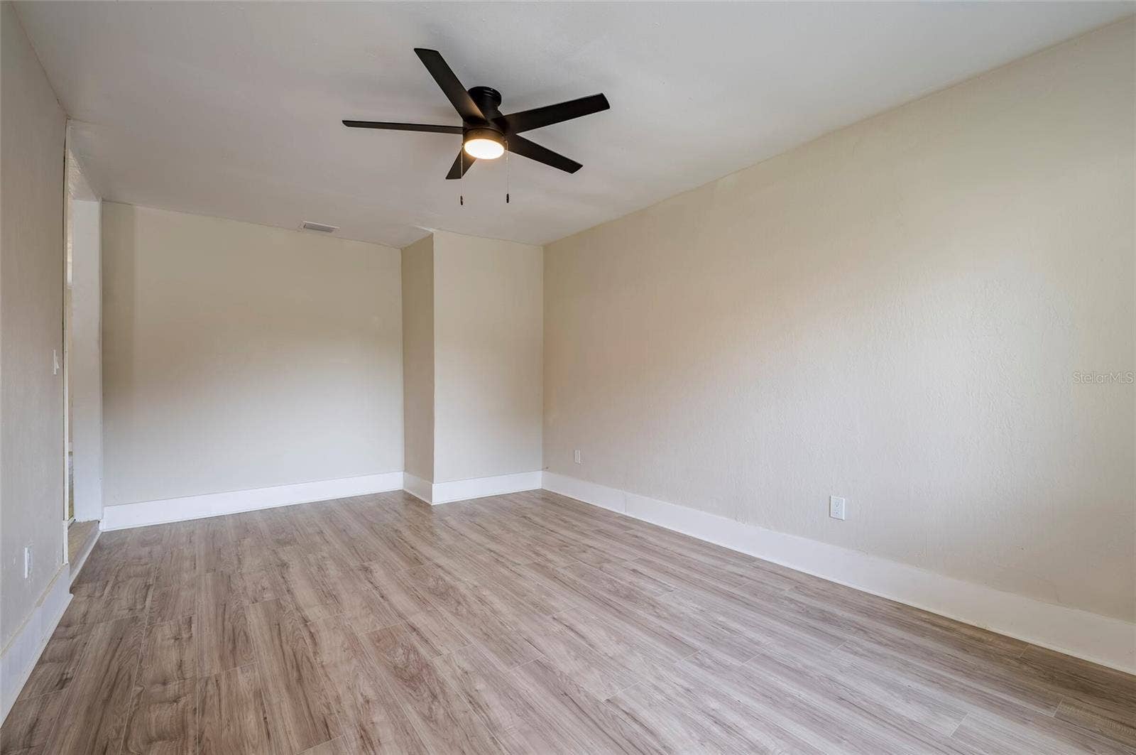 11641 129TH AVENUE, Seminole, FL 33778 11641 129TH AVENUE, Seminole, FL 33778