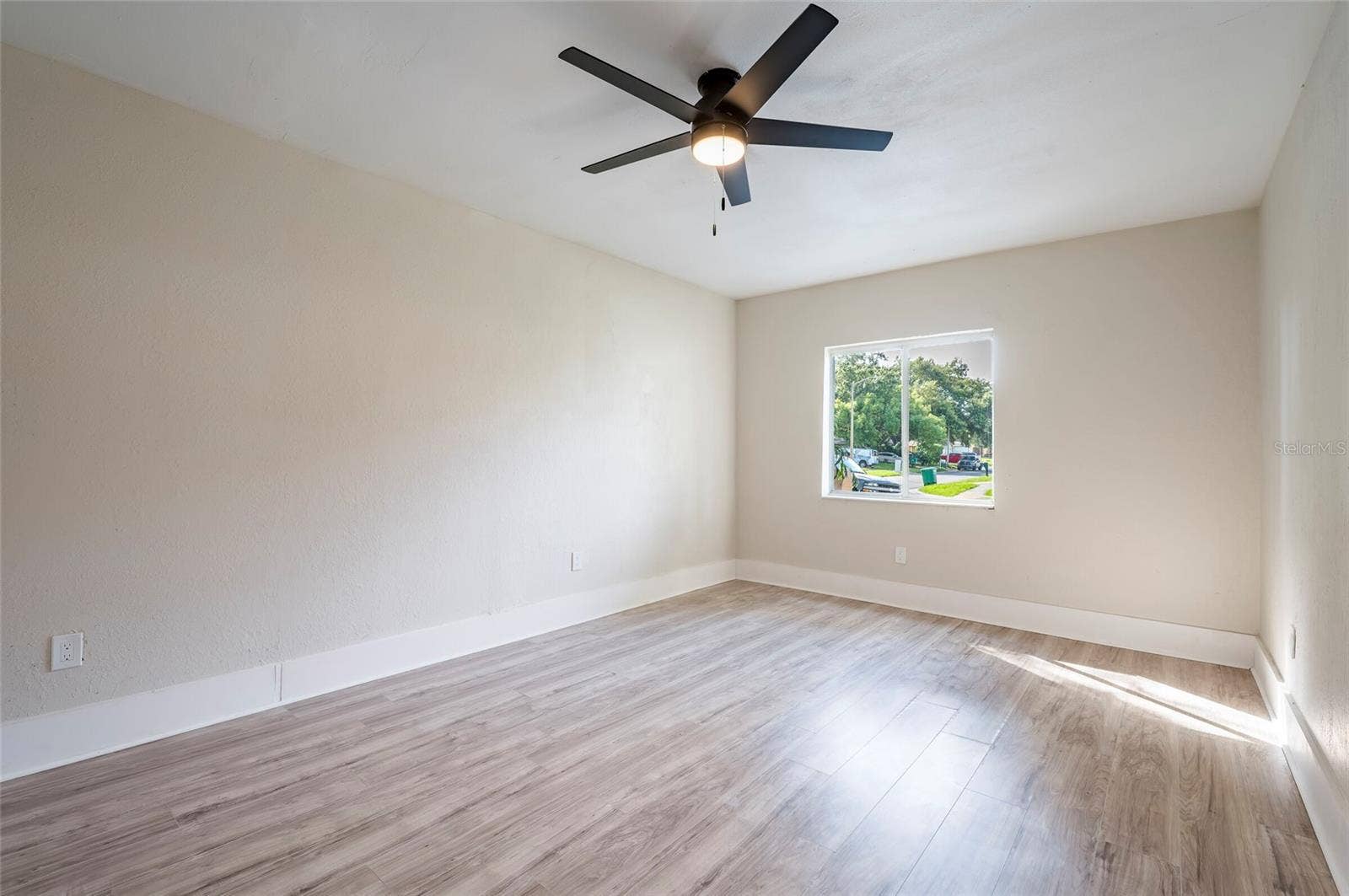 11641 129TH AVENUE, Seminole, FL 33778 11641 129TH AVENUE, Seminole, FL 33778