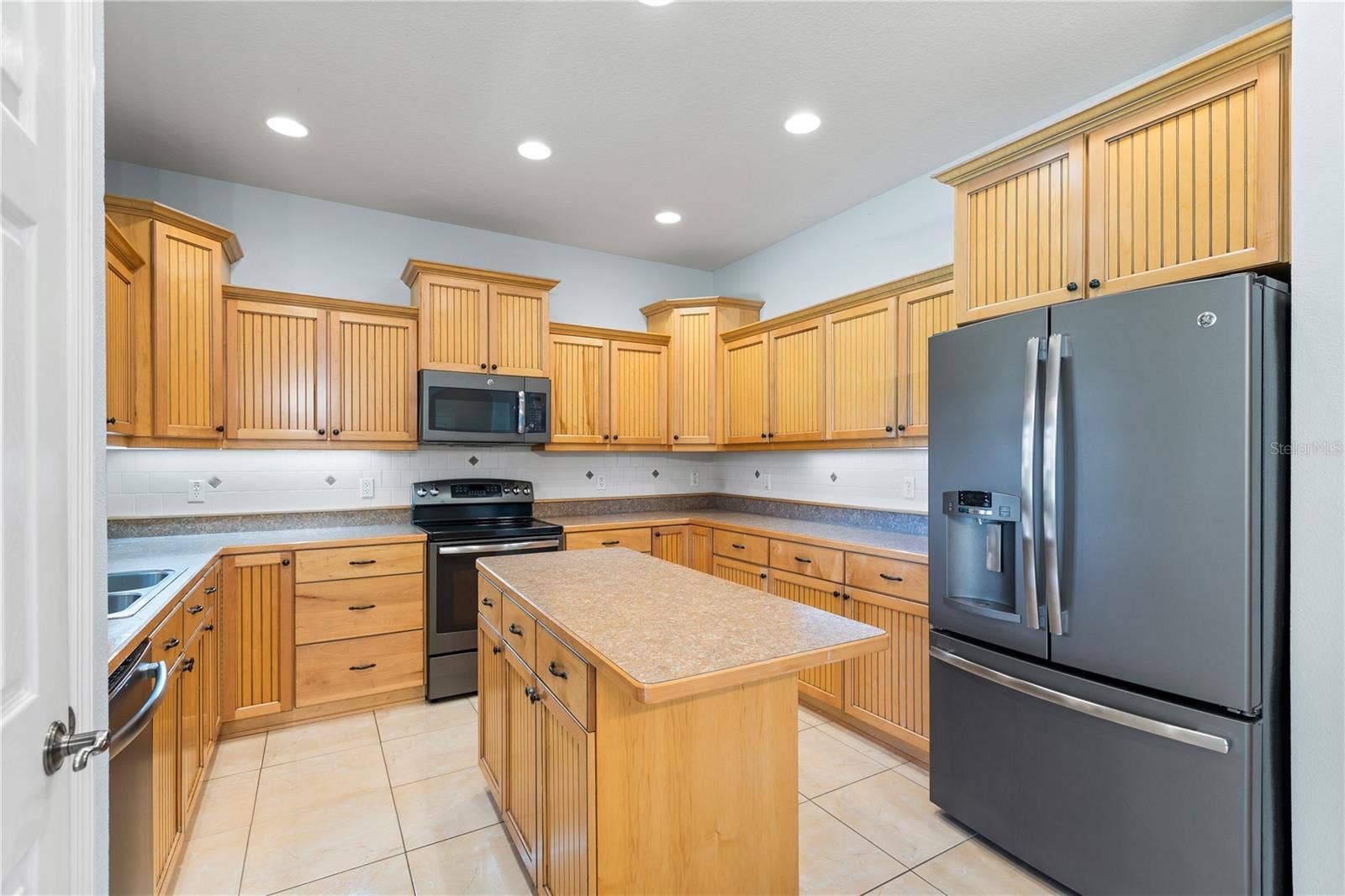6514 LAKE IRENE DRIVE, Land O Lakes, FL 34638