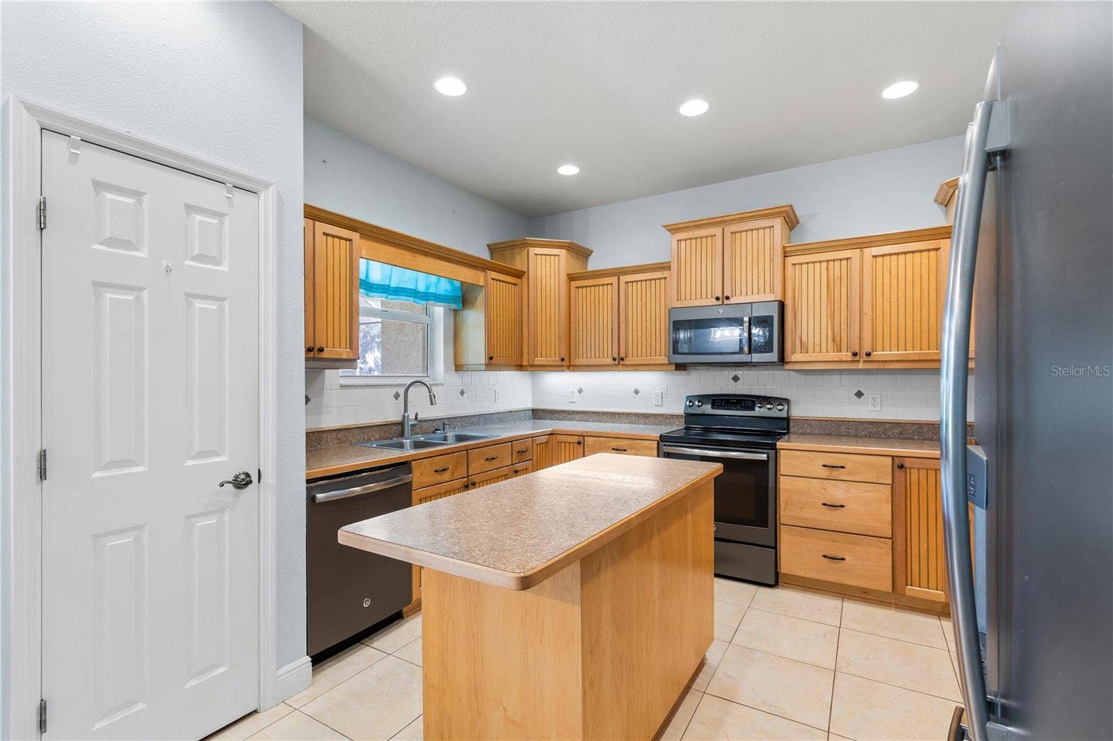 6514 LAKE IRENE DRIVE, Land O Lakes, FL 34638