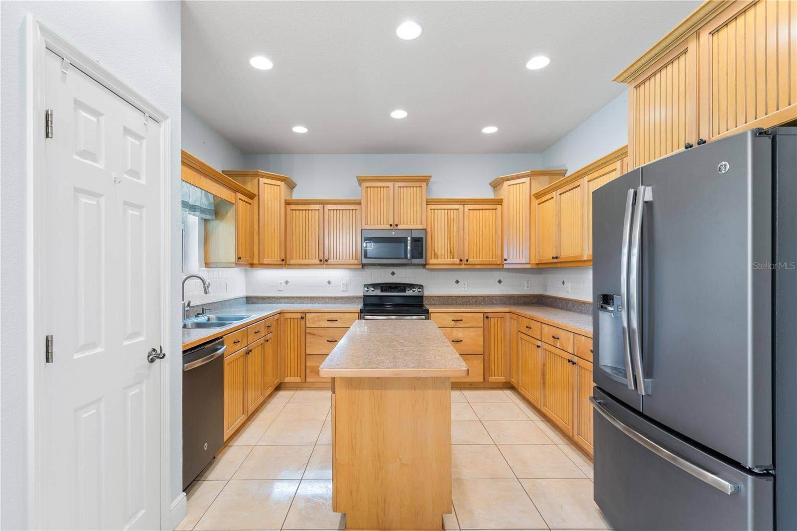 6514 LAKE IRENE DRIVE, Land O Lakes, FL 34638
