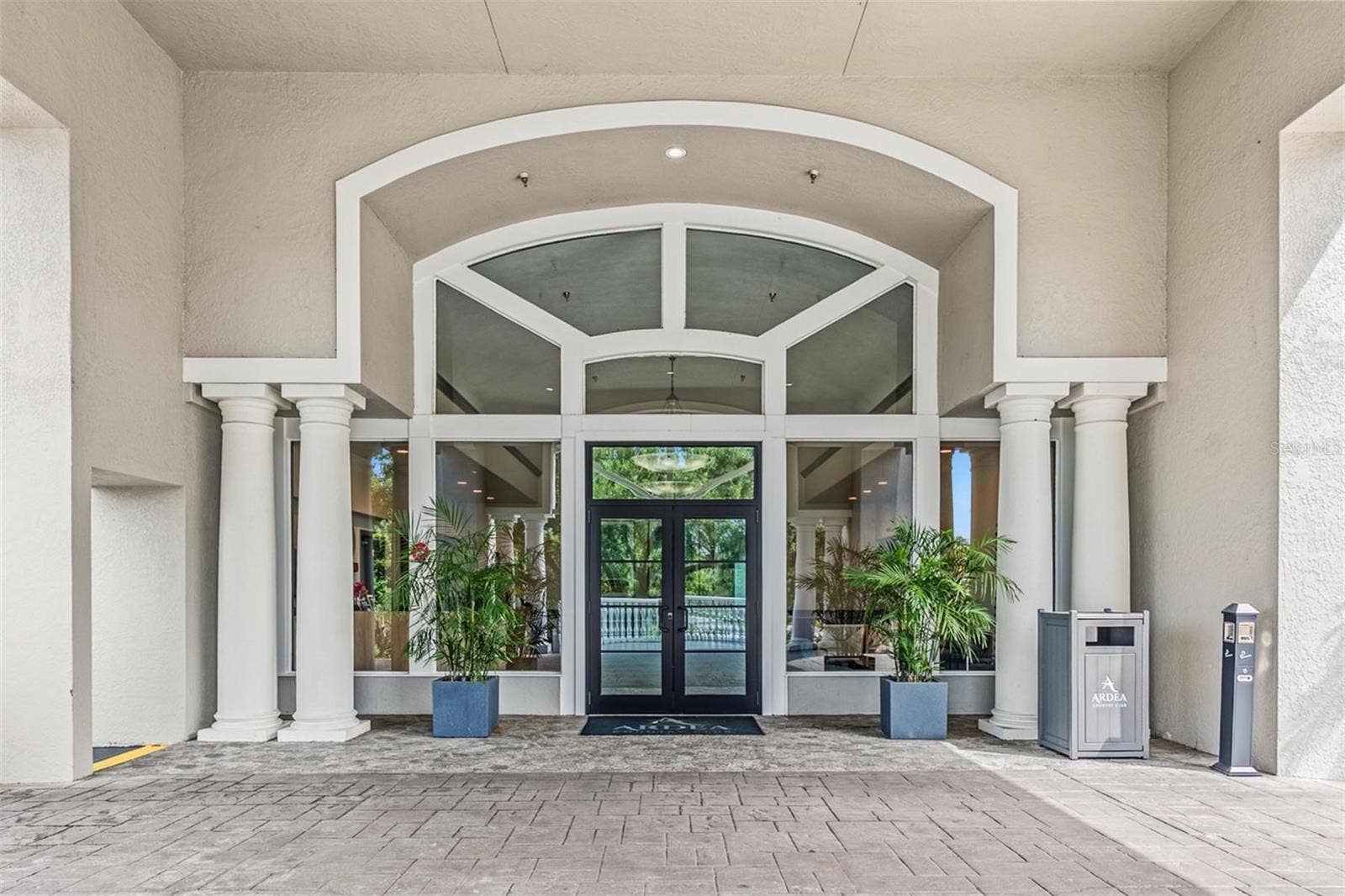 4878 SHERBROOK DRIVE, Oldsmar, FL 34677 4878 SHERBROOK DRIVE, Oldsmar, FL 34677