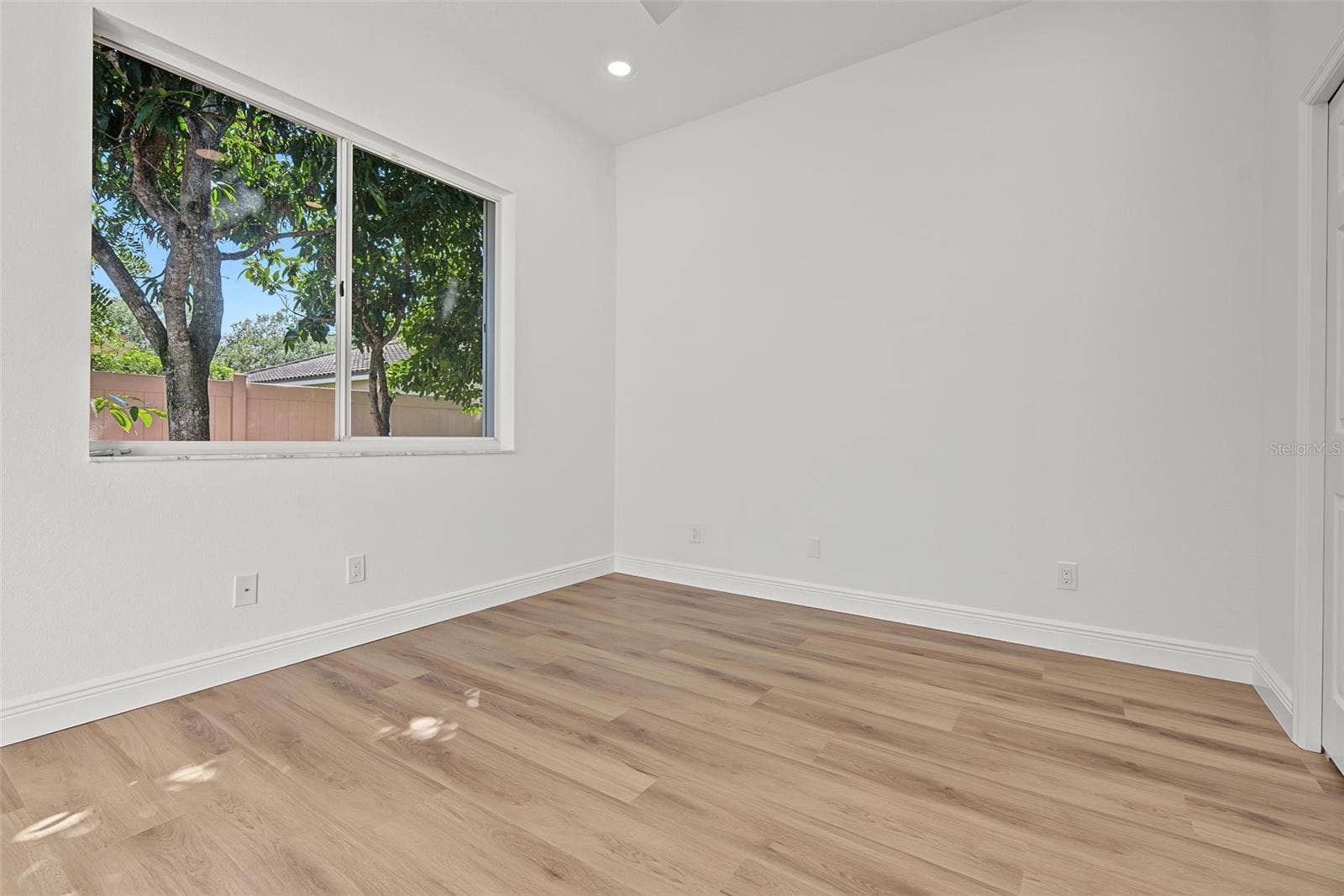 4878 SHERBROOK DRIVE, Oldsmar, FL 34677 4878 SHERBROOK DRIVE, Oldsmar, FL 34677